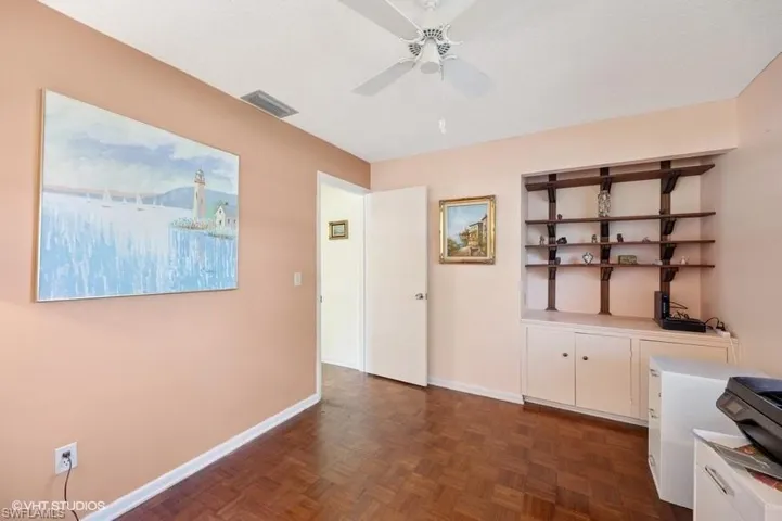 Bedroom/Office
