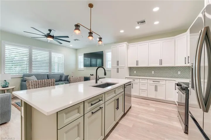 159 Delmar Ave, Fort Myers Beach, Florida 33931
