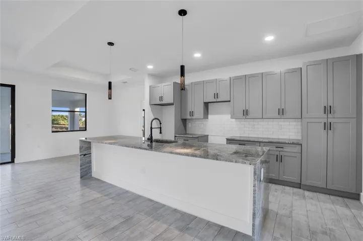 2606  10th SW ST, Lehigh Acres, FL 33976