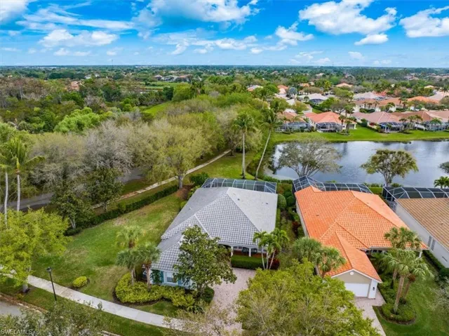4310  Queen Elizabeth  WAY, Naples, FL 34119