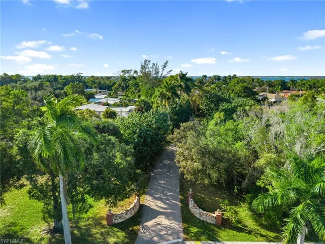 8661 Cajuput Cv, Fort Myers, Florida 33919