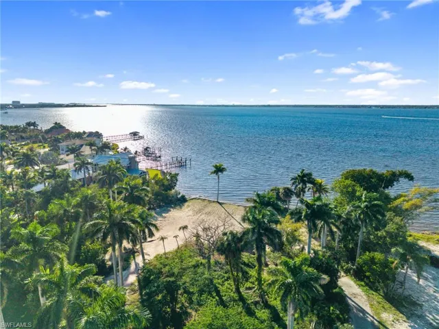 8661  Cajuput  CV, Fort Myers, FL 33919