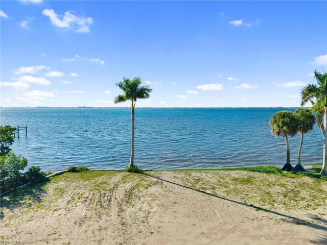 8661 Cajuput Cv, Fort Myers, Florida 33919