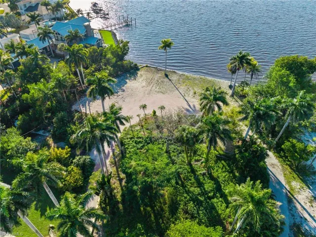 8661 Cajuput Cv, Fort Myers, Florida 33919