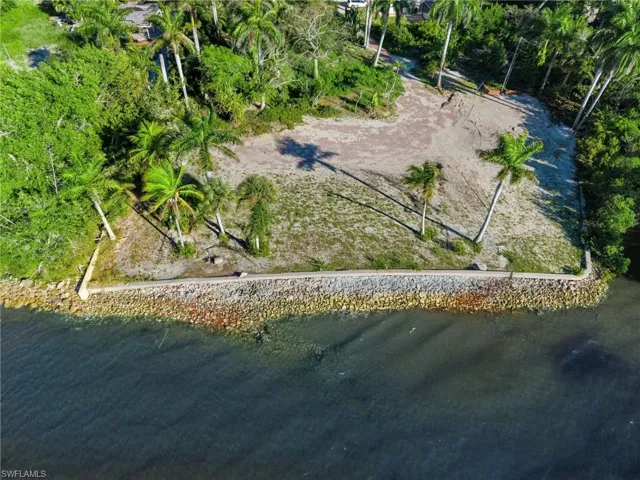 8661 Cajuput Cv, Fort Myers, Florida 33919