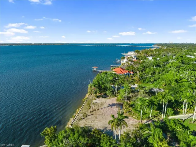 8661 Cajuput Cv, Fort Myers, Florida 33919