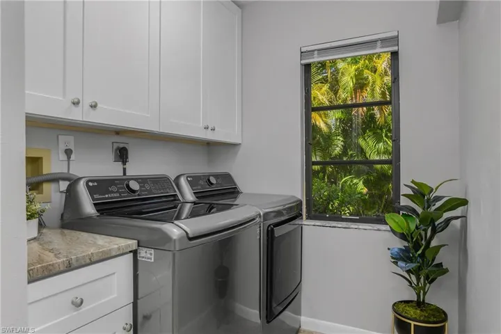 4112 19th Pl 104, Cape Coral, Florida 33904