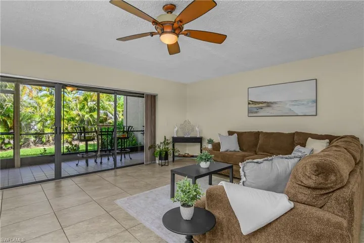 4112 19th Pl 104, Cape Coral, Florida 33904