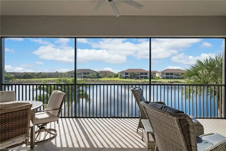 9672  Montelanico  LOOP, Naples, FL 34119