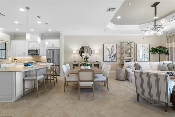 9672  Montelanico  LOOP, Naples, FL 34119