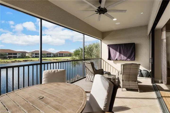 9672  Montelanico  LOOP, Naples, FL 34119
