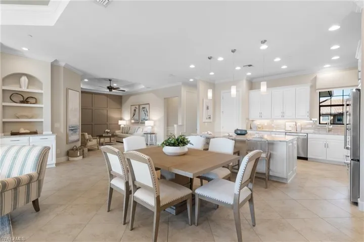 9672  Montelanico  LOOP, Naples, FL 34119