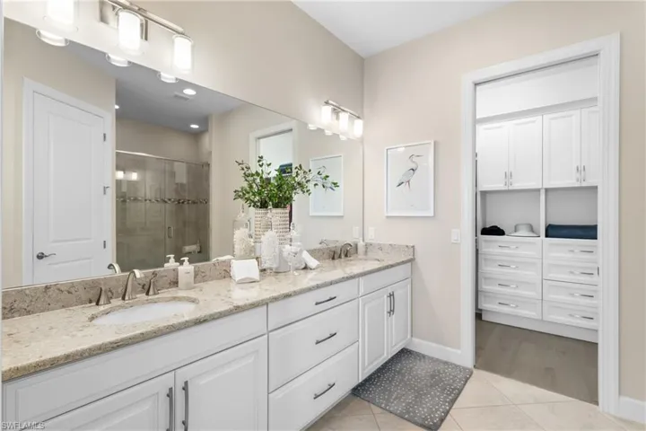 9672  Montelanico  LOOP, Naples, FL 34119