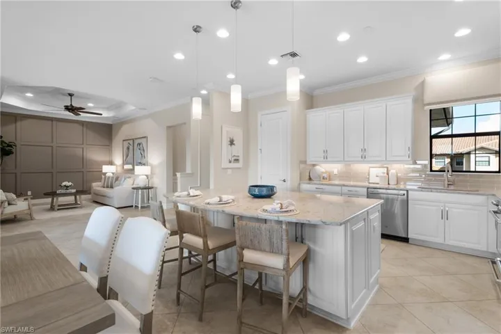 9672  Montelanico  LOOP, Naples, FL 34119