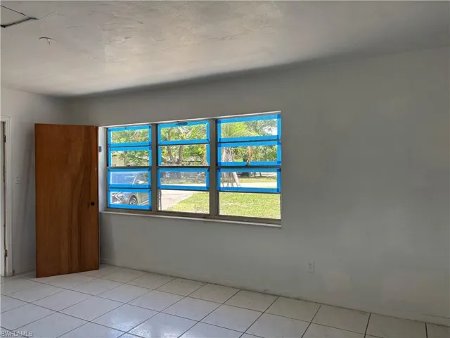 3977 Seminole Ave, Fort Myers, Florida 33916