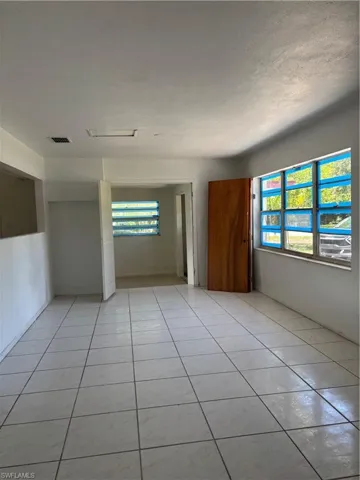 3977 Seminole Ave, Fort Myers, Florida 33916