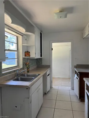 3977 Seminole Ave, Fort Myers, Florida 33916
