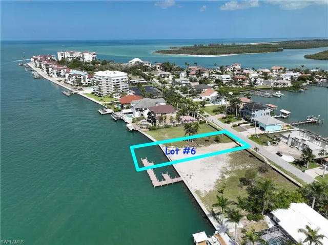 20 Pelican St W, Naples Fl 34113
