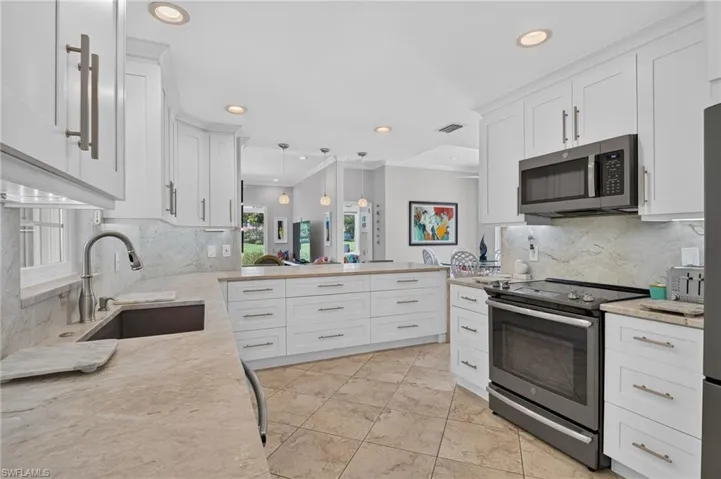 13071 Southampton Dr, Bonita Springs, Florida 34135