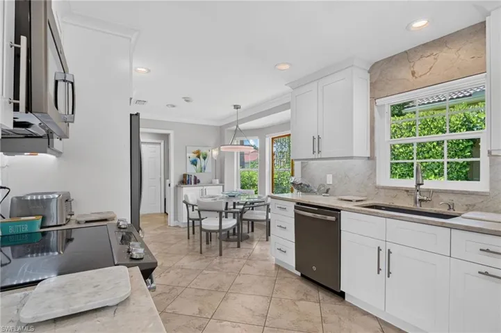13071 Southampton Dr, Bonita Springs, Florida 34135