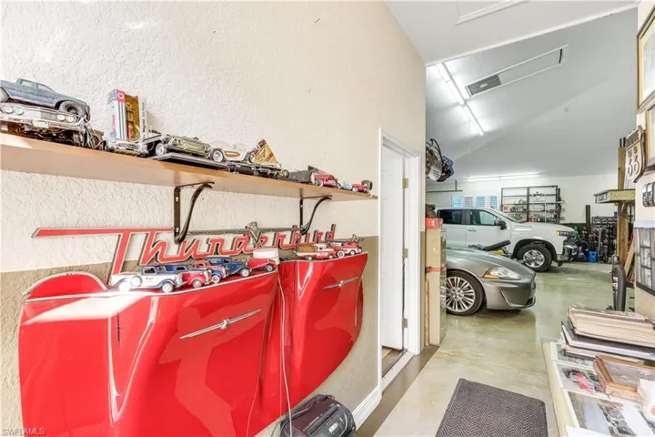 Garage featuring a textured wall