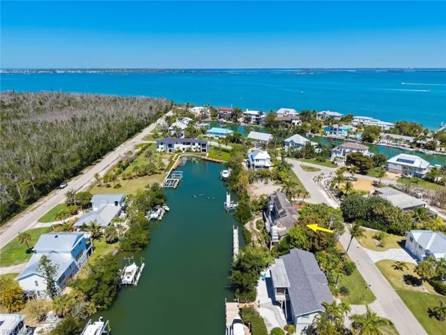 1751 Jewel Box Dr, Sanibel, Florida 33957