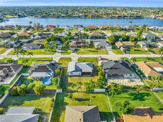 1136 SW 44th  TER, Cape Coral, FL 33914
