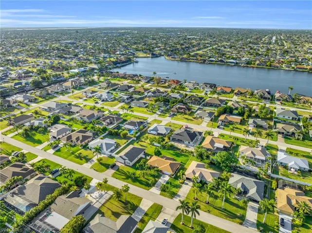 1136 SW 44th  TER, Cape Coral, FL 33914