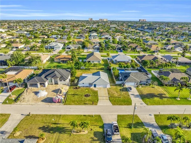 1136 SW 44th  TER, Cape Coral, FL 33914