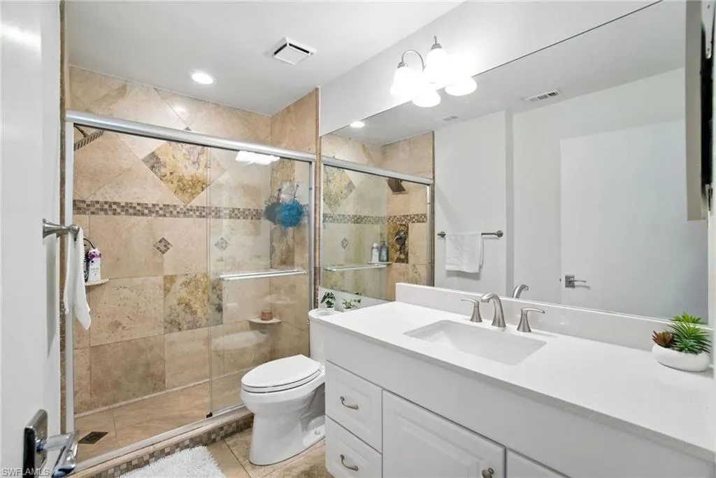 4220 Looking Glass LN, Naples, FL 34112,225056573