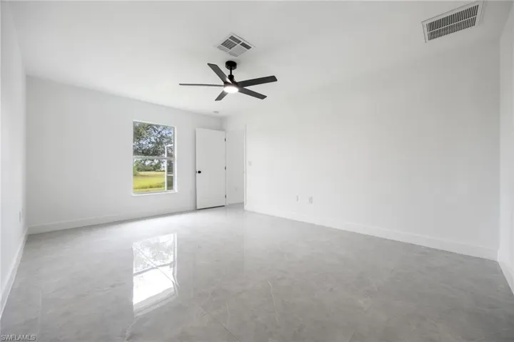 1718 NE 40th  LN, Cape Coral, FL 33909