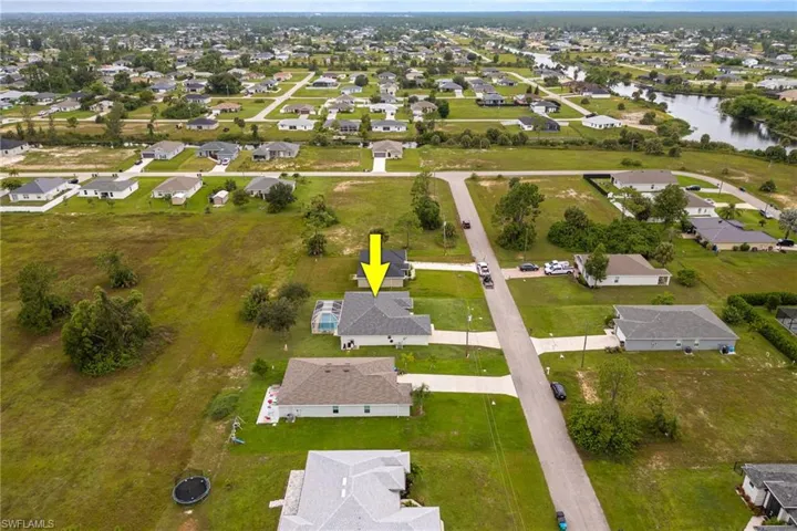1718 NE 40th  LN, Cape Coral, FL 33909