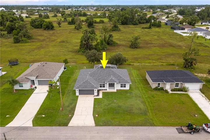 1718 NE 40th  LN, Cape Coral, FL 33909