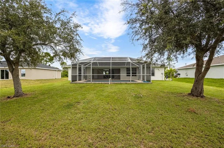 1718 NE 40th  LN, Cape Coral, FL 33909
