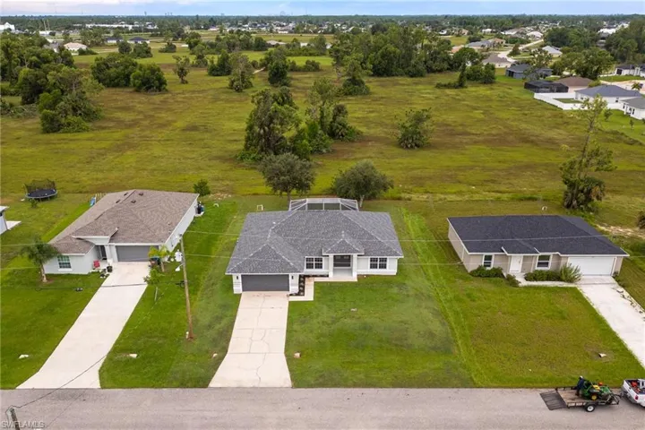 1718 NE 40th  LN, Cape Coral, FL 33909