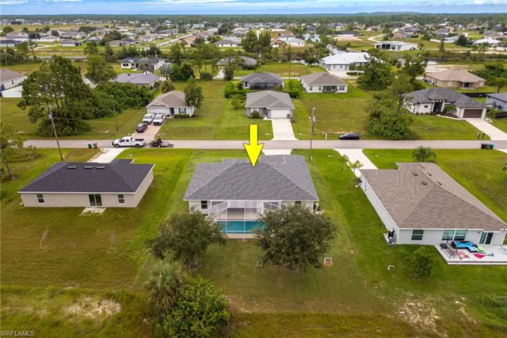 1718 NE 40th  LN, Cape Coral, FL 33909