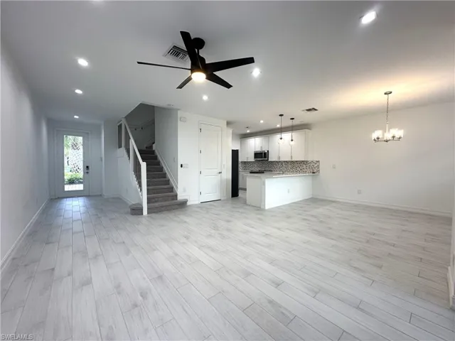 7509  Carnegie  WAY, Naples, FL 34119