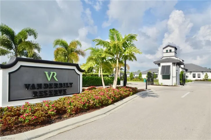 7509  Carnegie  WAY, Naples, FL 34119