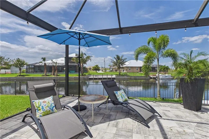 Expansive lanai with lots of room in both shade and sun.