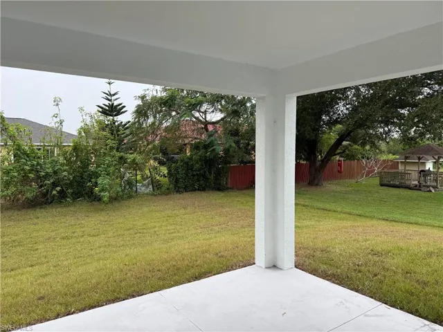 3203 24th St Sw, Lehigh Acres, Florida 33976
