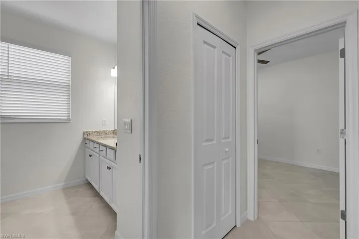 Bathroom 2, Jack & Jill