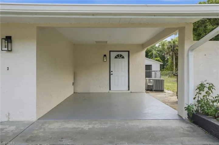 1702 E 6th St, Lehigh Acres, Florida 33972
