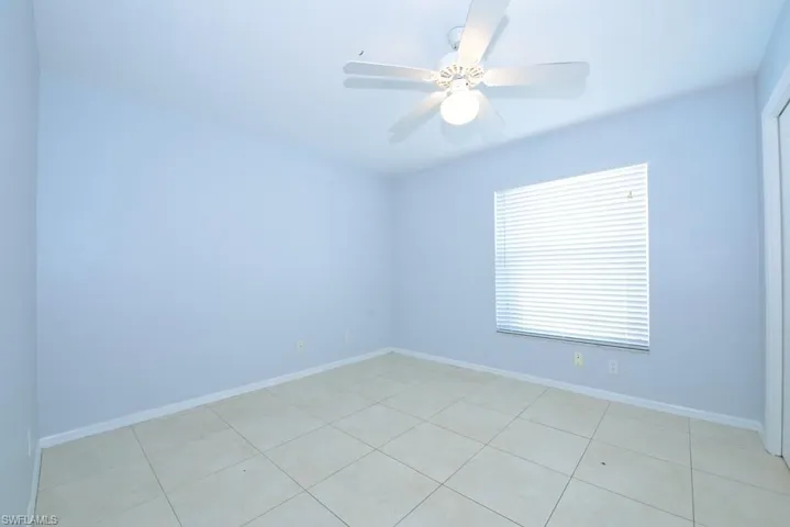 1042 Mainsail Dr 823, Naples, Florida 34114