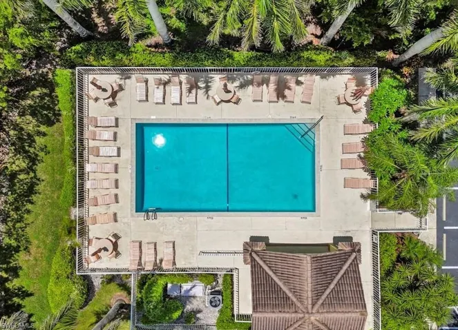 1042 Mainsail Dr 823, Naples, Florida 34114