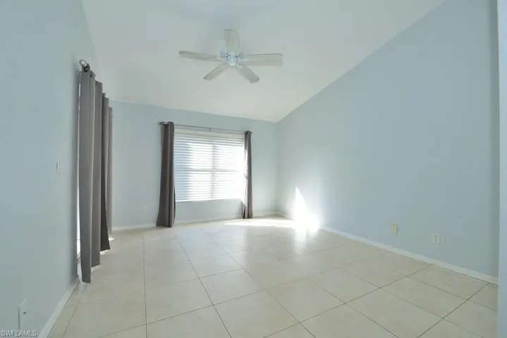 1042 Mainsail Dr 823, Naples, Florida 34114