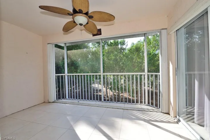 1042 Mainsail Dr 823, Naples, Florida 34114