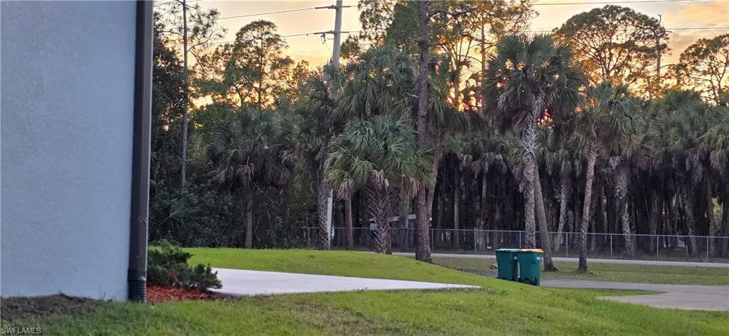 View of home's community