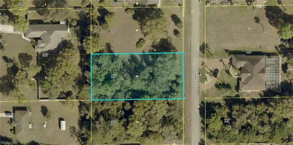 515 Cleveland Ave, Lehigh Acres, Florida 33972