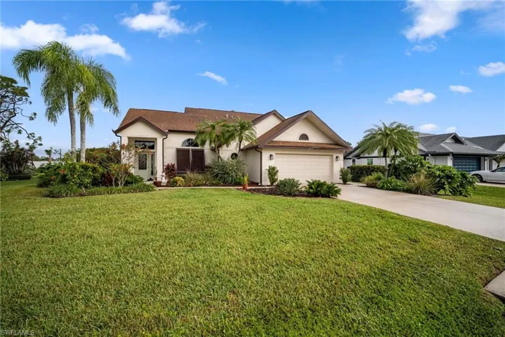 6579  Willow Lake  CIR, Fort Myers, FL 33966