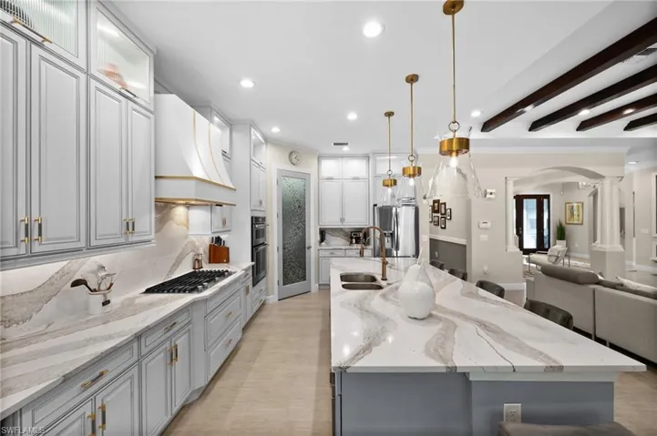 Upgraded kitchen with Britannica Quartz